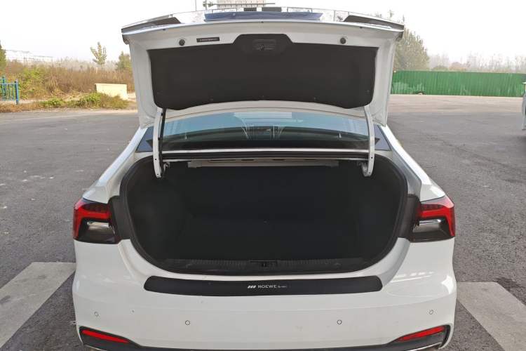 Used Roewe i6 MAX 2020 300TGI Automatic Sporty Cool Edition