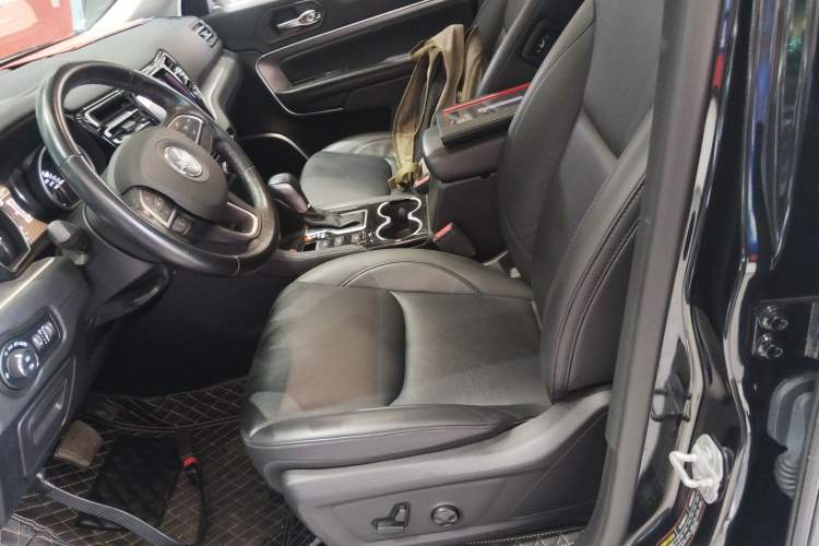 Used  Grand Commander 2022 2.0T Two-Wheel Drive Luxury Version
