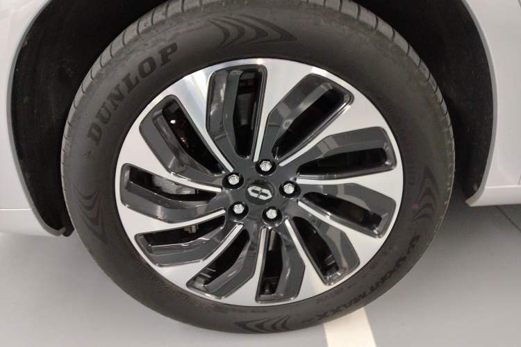 Used Hima AITO M7 2024 1.5T Intelligent Driving 4WD Max Edition 5 Seats