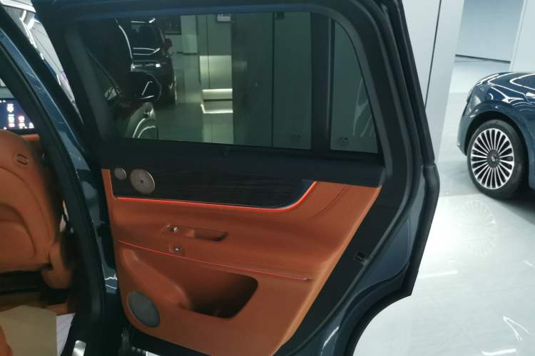 Used Hima AITO M9 2024 Range-Extended Ultra Version 42 kWh 6-Seater Model
