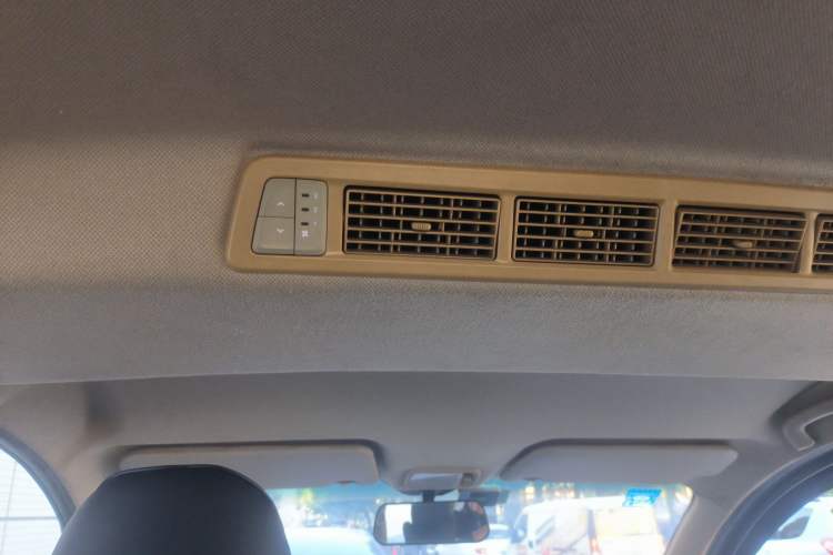 Used Wuling Hongguang 2015 1.5L S1 Standard China V-Emission Standards
