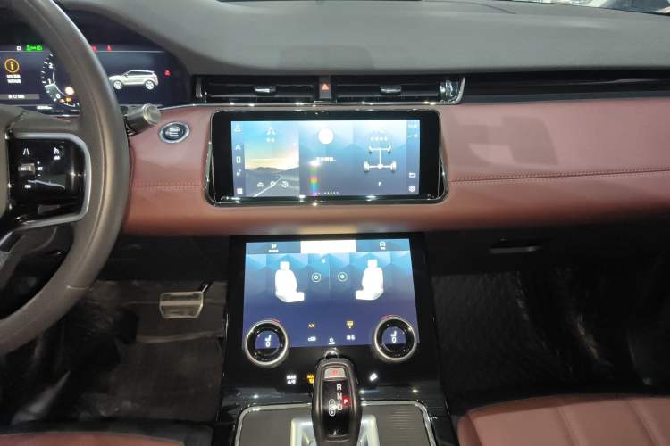 Used Land Rover Range Rover Evoque 2021 Range Rover Velar L 249PS R-Dynamic First Edition
