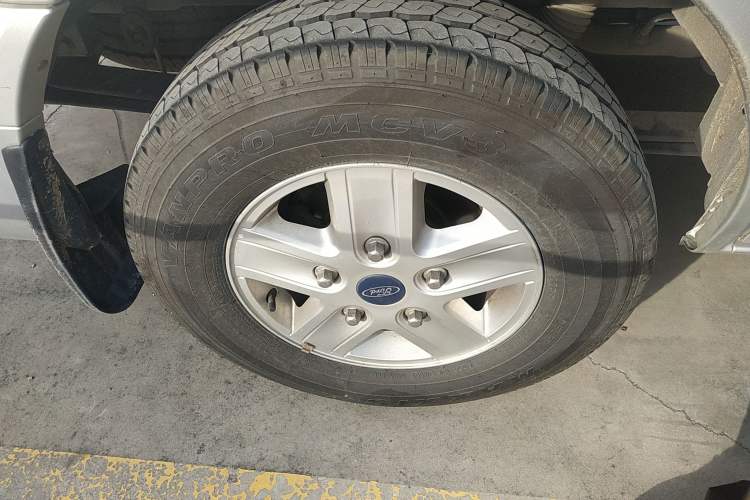 Used Ford Transit Custom 2021 2.2T Automatic Standard Passenger Van Pro Short Wheelbase 7-Seater Mid-Roof Euro VI compliant
