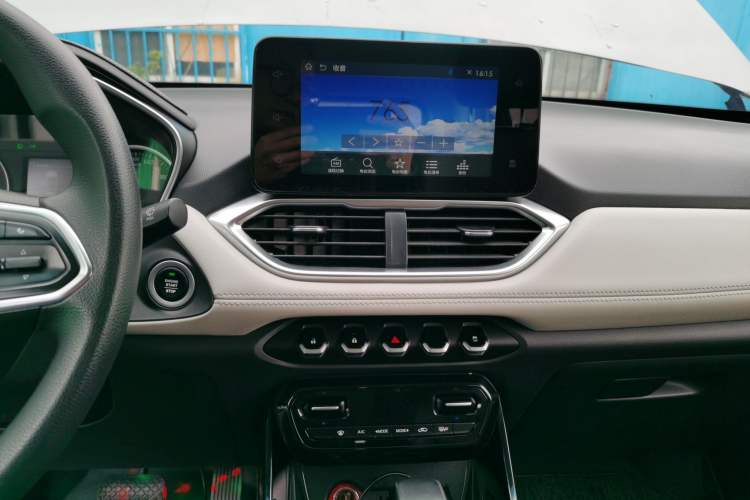 Used Baojun 530 2019 1.5T CVT Luxury Model 7 Seats China V Emission Standard