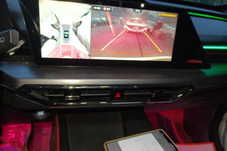 Used Oshan Z6 2023 Blue Whale 1.5T DCT Smart Luxury Model
