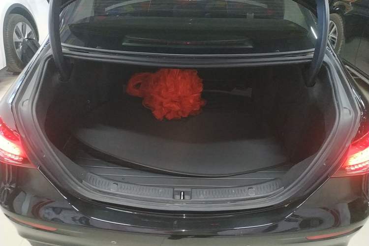 Used Mercedes-Benz E-Class 2022 E 300 L Sporty and Stylish Model
