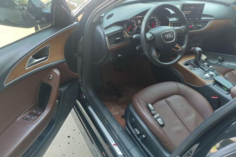 Used Audi A6L 2018 30th Anniversary Edition 30 FSI Style Model
