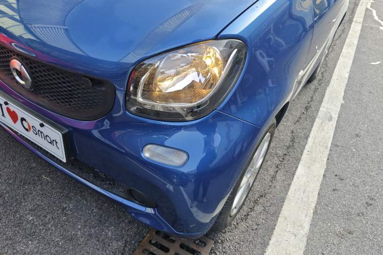 Used  fortwo 2018 1.0L 52kW Hardtop Dynamic Version China V
