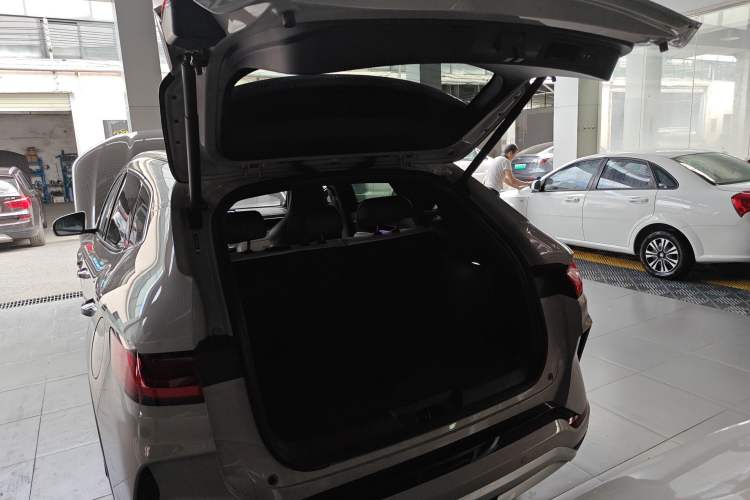 Used BYD Song PLUS New Energy 2025 DM-i 160KM Flagship Model
