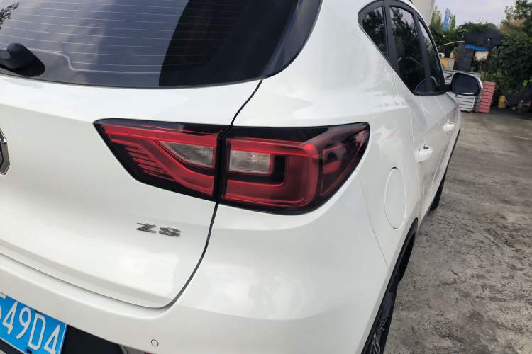 Used MG ZS 2018 1.5L Automatic Luxury Edition China V Standard
