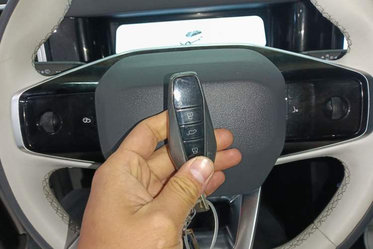 Used iCAR 03 2024 501km Four-wheel Drive Long-range Intelligent Driving Edition
