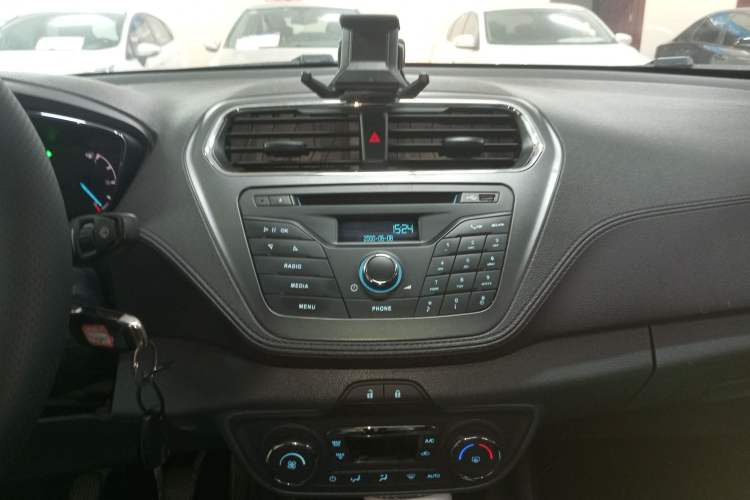 Used Ford Escort 2015 1.5L Manual Fashion Edition
