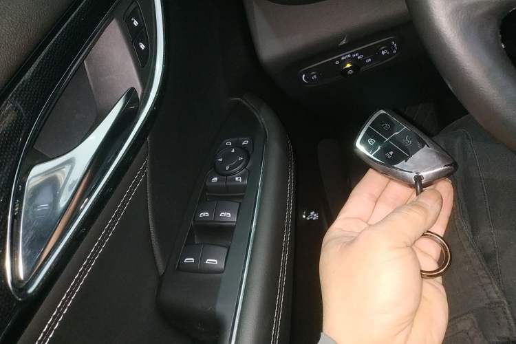 Used Buick Envision 2023 Encore S 552T Two-Wheel Drive Luxury Model