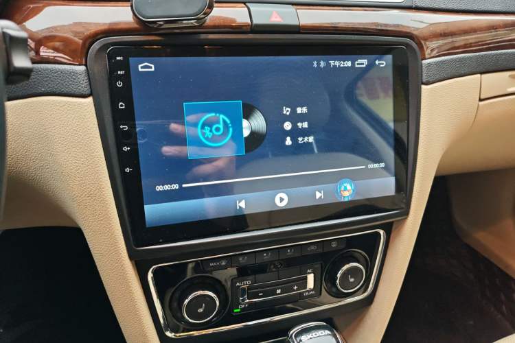 Used Skoda Superb 2013 1.8TSI Automatic Yashi Edition
