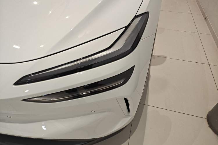 Used ONVO L60 2024 85 kWh All-Wheel Drive