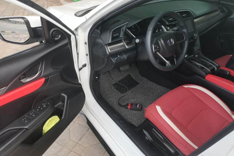 Used Honda Civic 2021 HATCHBACK 220TURBO CVT New Trendsetter