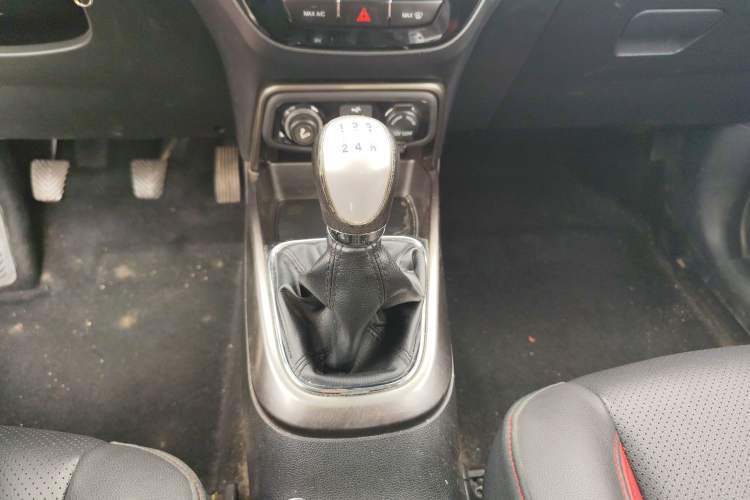 Used Changan CS15 2016 1.5L Manual Fashion Edition
