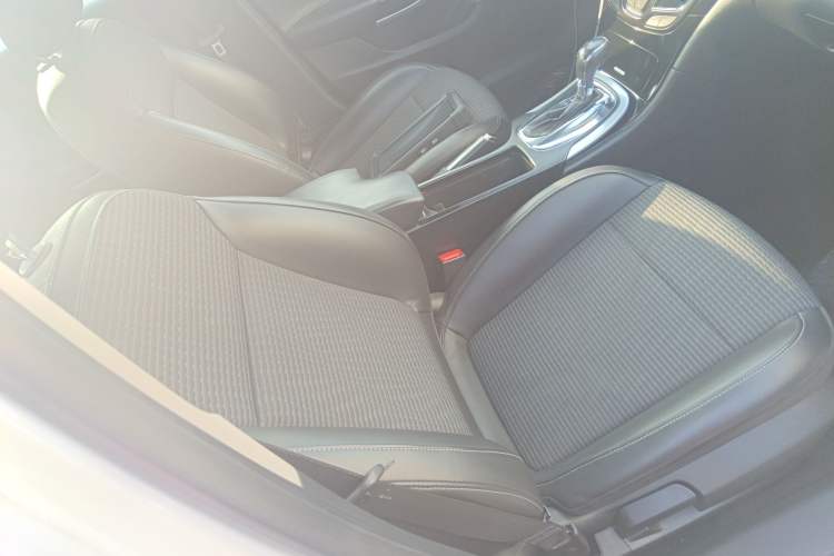 Used Buick Regal 2015 1.6T Leading Technology Model
