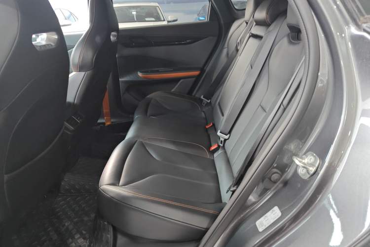 Used Changan UNI-V 2024 1.5T High-Energy Version
