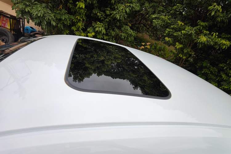 Used Geely Auto Emgrand 2023 4th Generation Champion Edition 1.5L CVT Prestige Model
