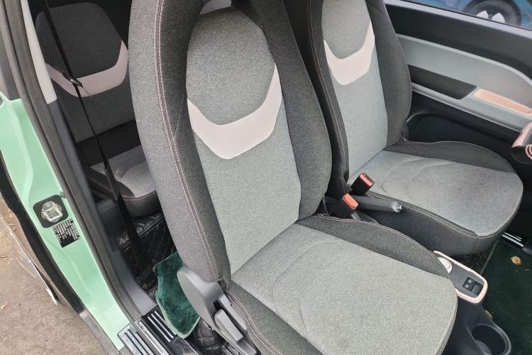 Used Chery QQ Ice Cream 2022 170km Sundae Phosphate Lithium-Ion