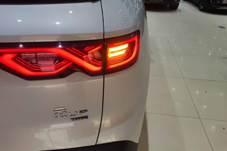 Used BYD Yuan UP 2025 Intelligent Driving Version 401 km Leading Edition
