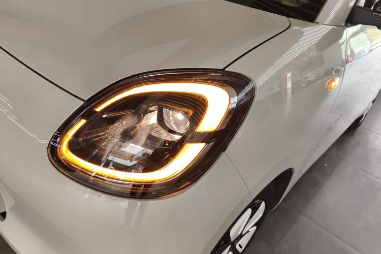 Used Wuling Hongguang MINIEV 2025 Four-Door Version Advanced Edition
