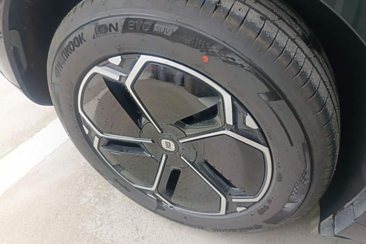 Used Xiaomi Auto YU7 2025 Ultra-Long Range Rear-Wheel Drive Version
