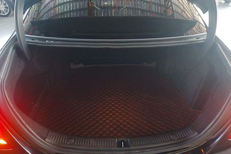 Used Mercedes-Benz E-Class 2018 Facelifted E 300 L Stylish Version