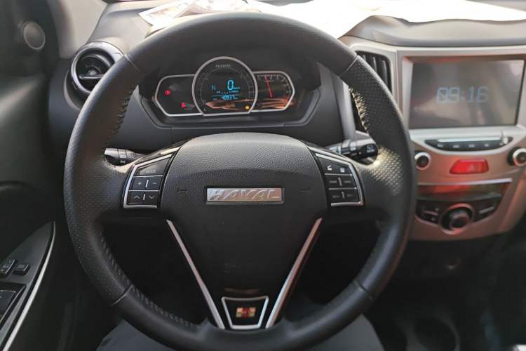 Used Haval H1 2017 Red-Label 1.5L AMT Luxury Model
