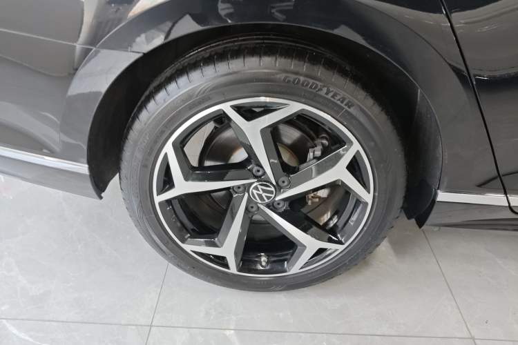 Used Volkswagen Magotan 2023 2 Million Units Commemorative Edition 330TSI DSG Luxury Version