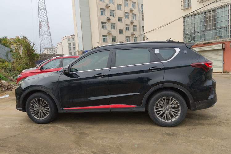 Used JETOUR X70 2023 1.5T DCT Overpass PRO+ Edition 7 Seats
