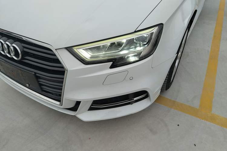 Used Audi A3 2019 Limousine 35 TFSI Fashion Edition China VI Emission Standard