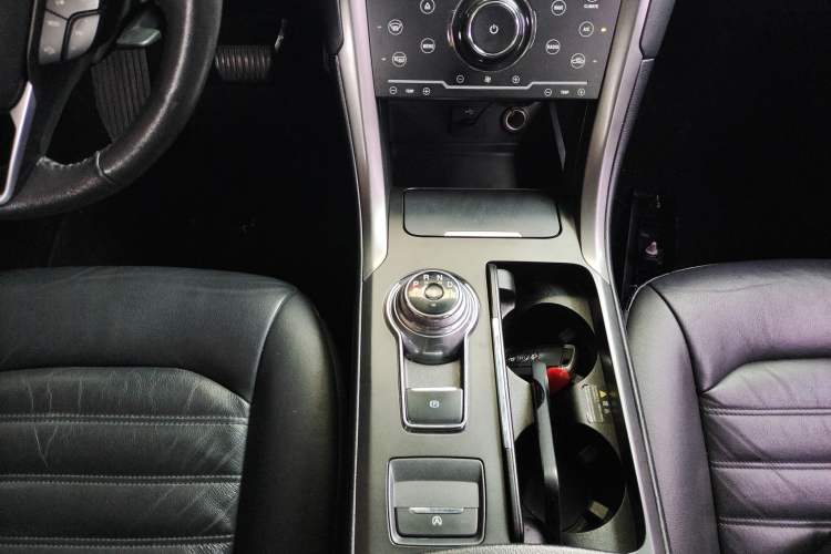 Used Ford Mondeo 2017 EcoBoost 200 Stylish Model
