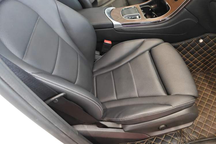 Used Mercedes-Benz GLC 2022 GLC 260 L 4MATIC Luxury Model
