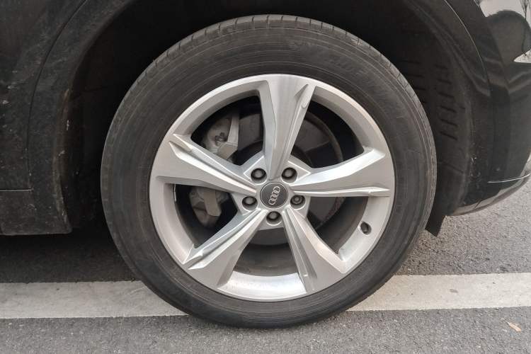 Used Audi Q5L 2018 40 TFSI Prestige Edition China VI Emission Standard
