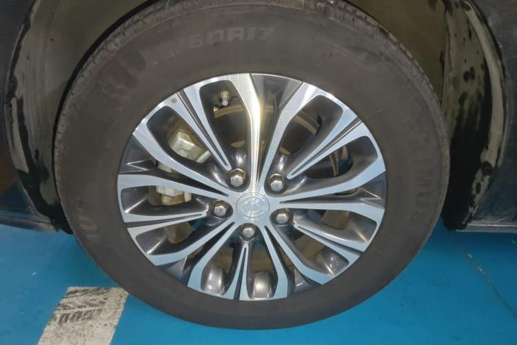 Used Buick GL8 2021 Land Cruiser Executive Class 652T Comfort Model
