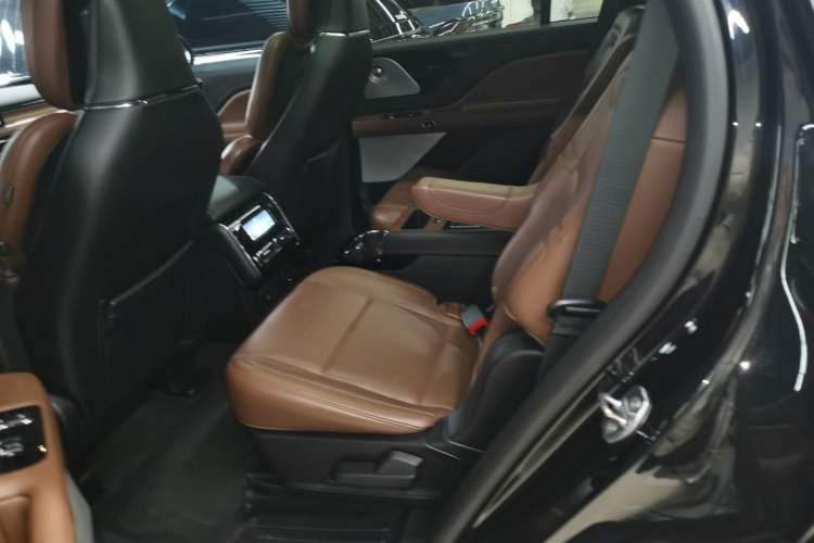 Used Lincoln Aviator 2020 3.0T V6 All-Wheel Drive Executive Version