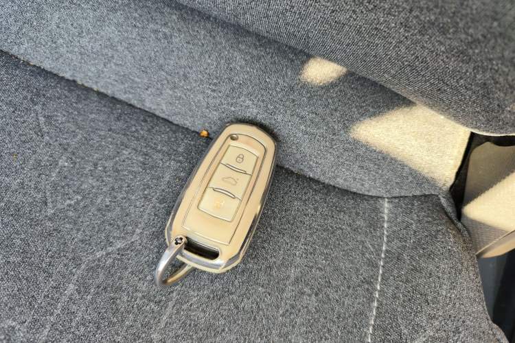 Used  Panda 2023 Panda Mini New Year Edition Treasure Bear