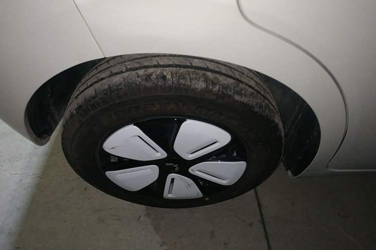 Used Wuling Hongguang MINIEV 2025 Four-Door Version Advanced Edition
