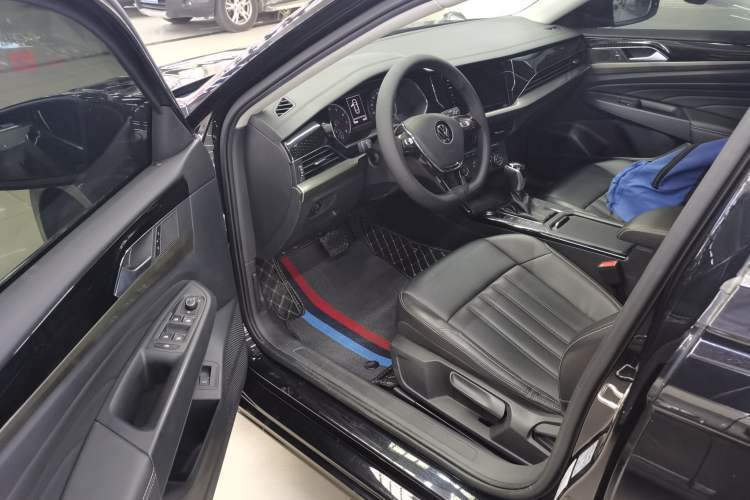 Used Volkswagen Passat 2020 Revised Version 280TSI Business Edition China VI Standard
