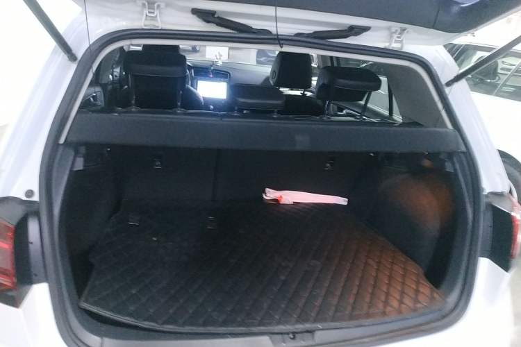 Used Volkswagen Golf 2018 230TSI Automatic Luxury Version