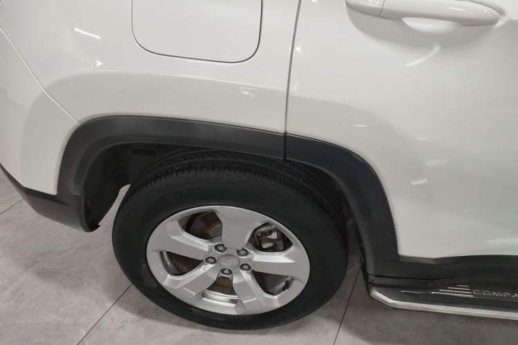 Used  Compass 2017 200T Automatic Family Edition
