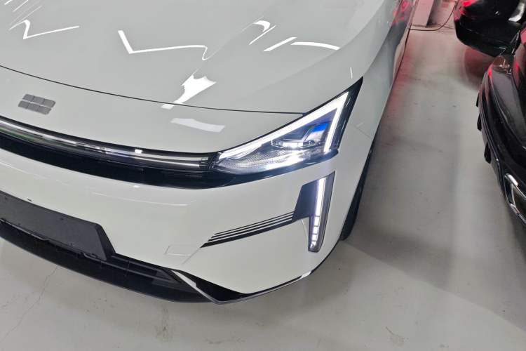 Used  L6 2024 125km PLUS Dragon Edition