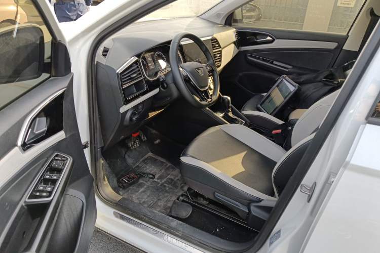 Used Jetta VS5 2023 280TSI Automatic Trend Edition
