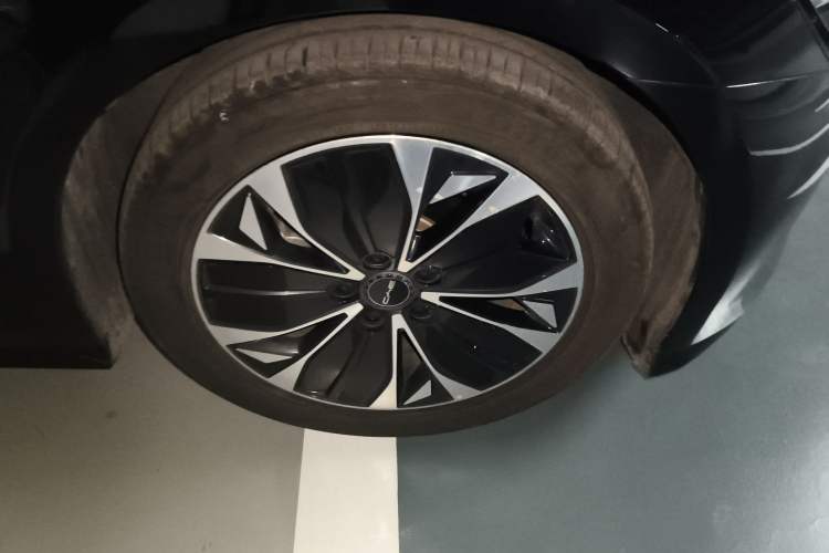 Used BYD Seal 2022 550 km Standard Range Rear-Wheel Drive Prestige Version
