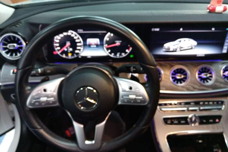 Used Mercedes-Benz CLS 2020 CLS 300 Luxury Model
