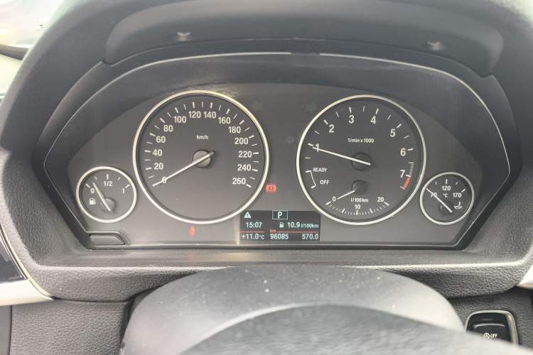 Used BMW 3 Series GT 2017 320i Sport Edition
