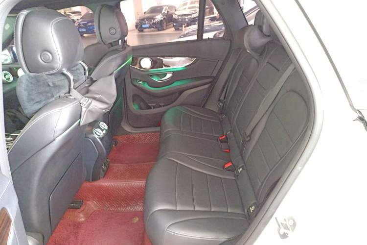 Used Mercedes-Benz GLC 2019 Facelift GLC 260 L 4MATIC Luxury Model
