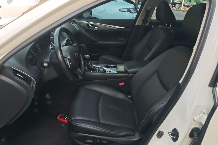 Used Infiniti Q50L 2015 2.0T Enjoyment Edition